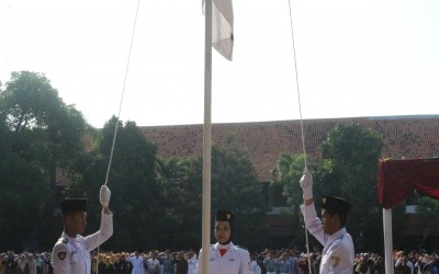 Upacara Peringatan Hari Pendidikan Nasional 2025