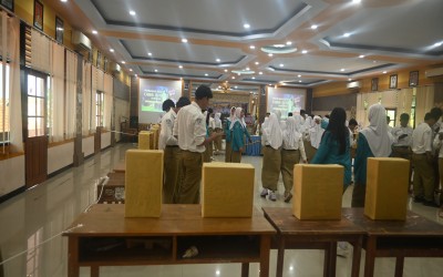 Keseruan Pemilihan Ketua OSIS dan MPK SMA N 1 Kendal, Hadirkan Inovasi Anti-Golput Berbalut Keajaiban 